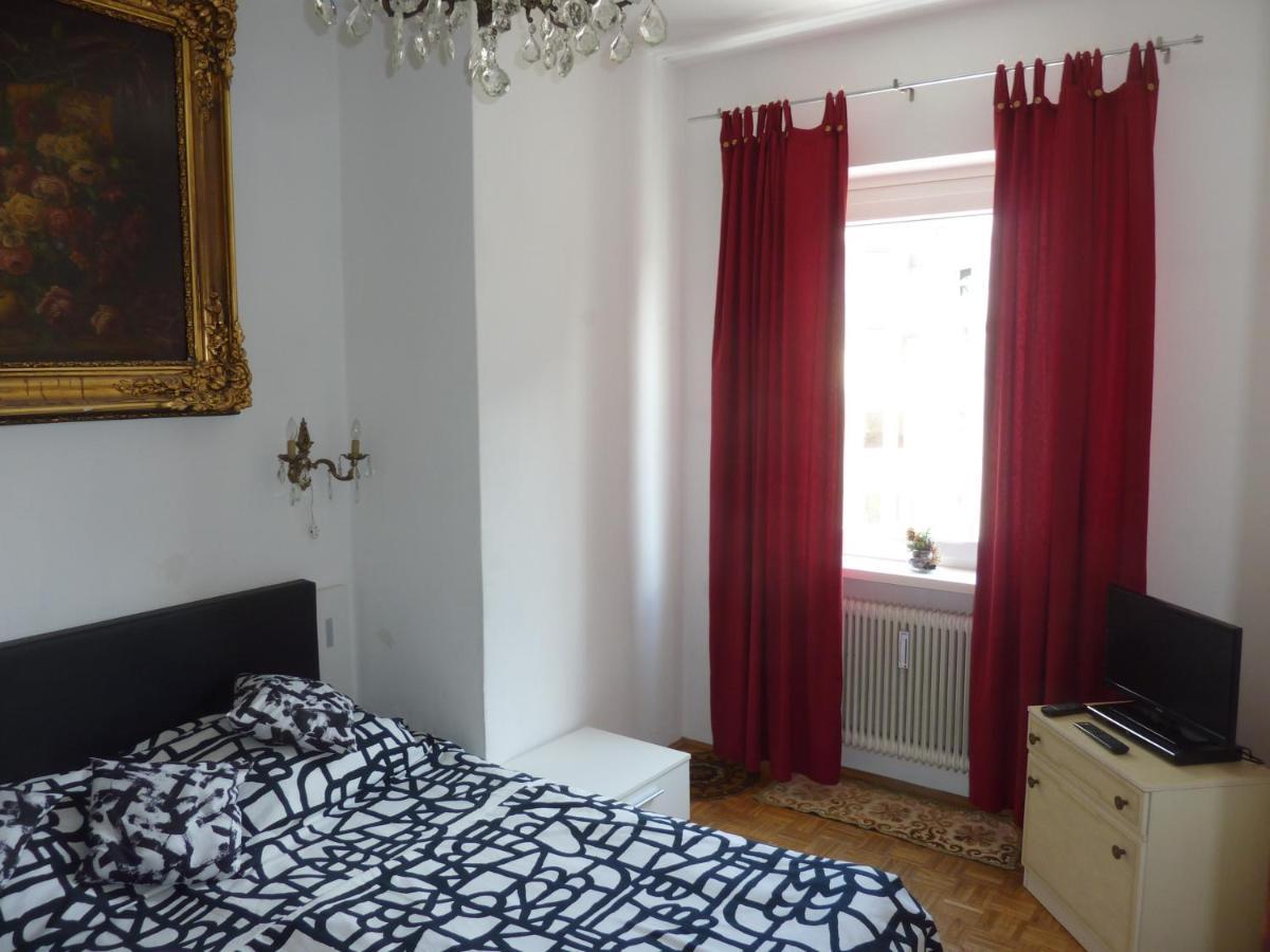 Classic & Galeria Apartman *